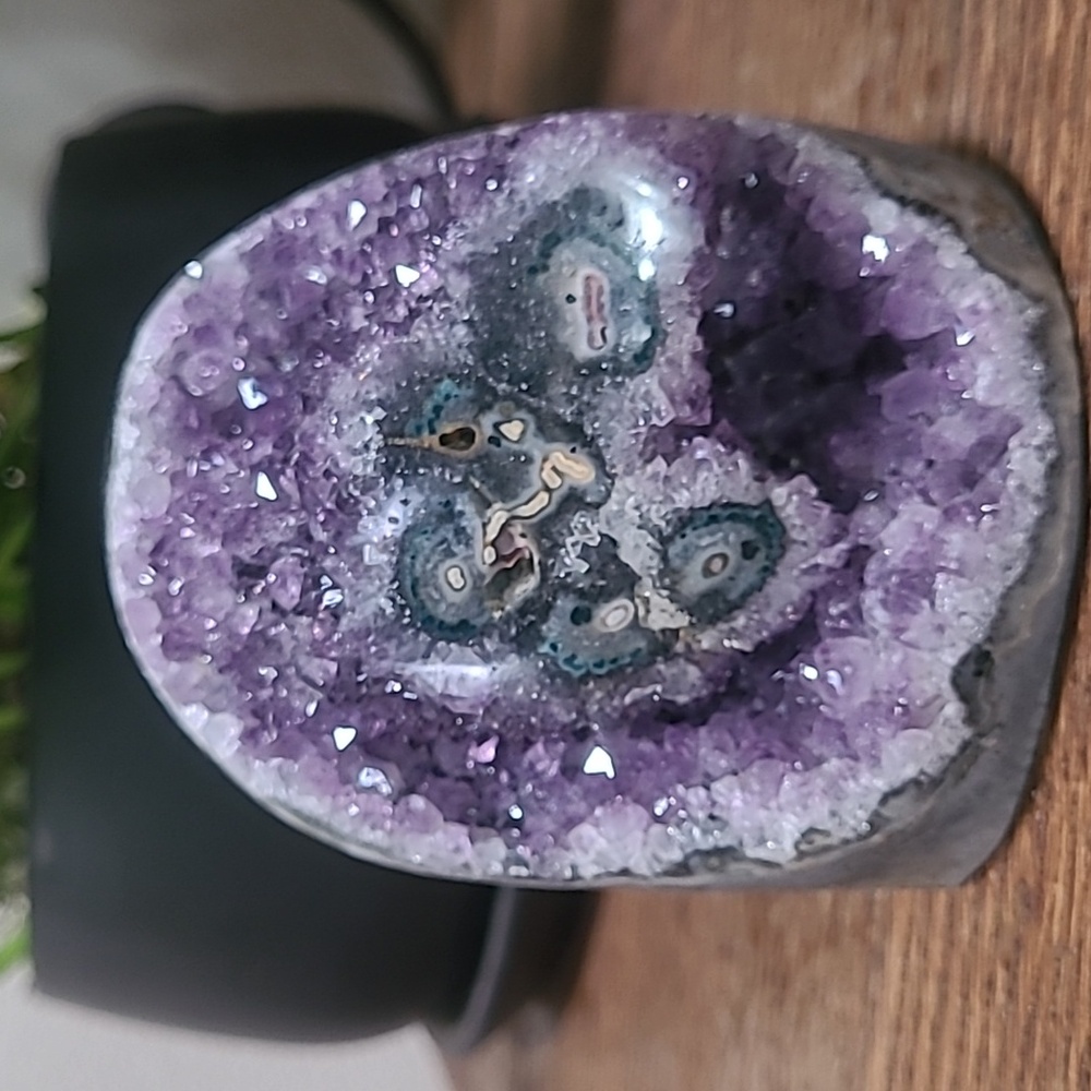 HQ Amythyst from Uraguay
